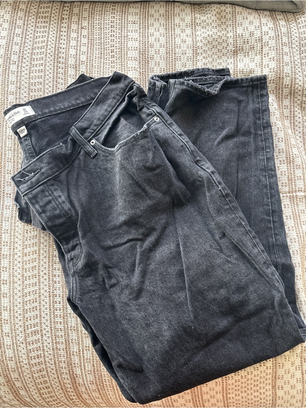 Abercrombie & Fitch Women’s dad jeans  Washed Black (cross button)